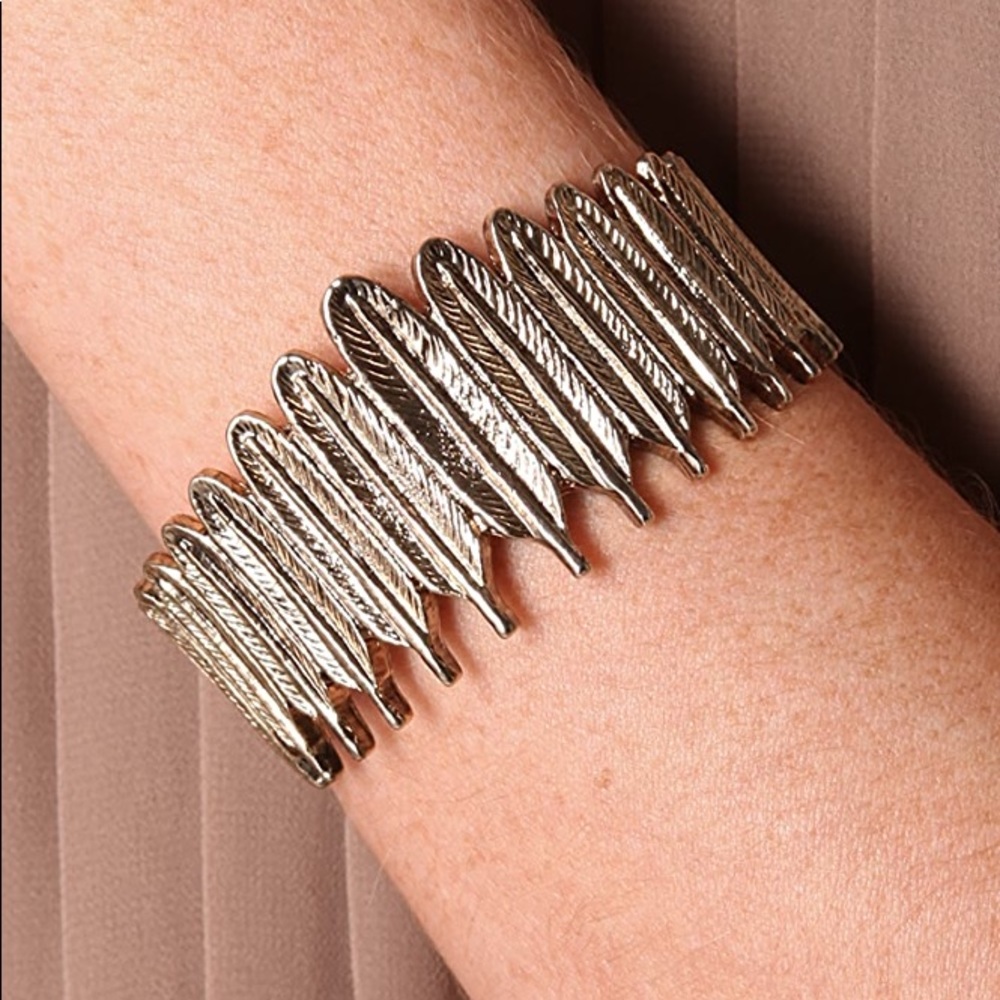House of Harlow 1960 Large Feather Row Cuff